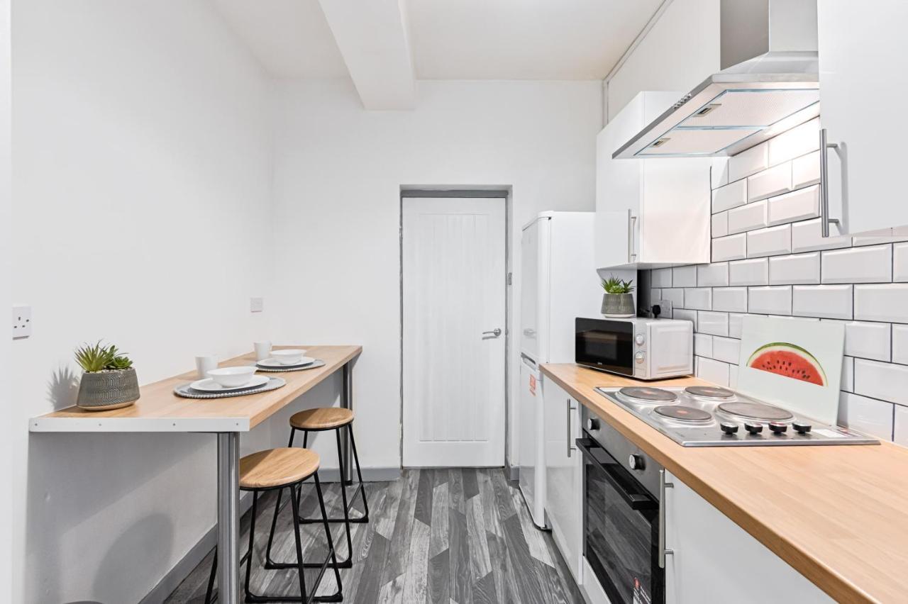 Bryn Syfi Place - Tv In Every Bedroom! Apartment Swansea